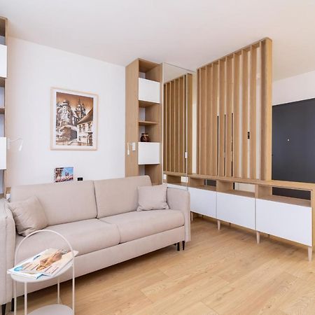 City Studio With Ac Czarnowiejska By Renters Cracovie Extérieur photo