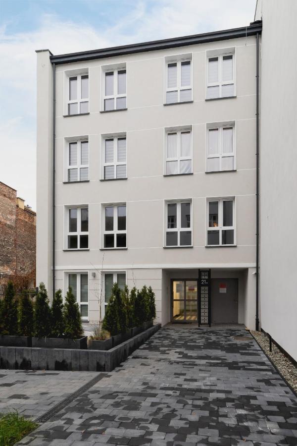City Studio With Ac Czarnowiejska By Renters Cracovie Extérieur photo