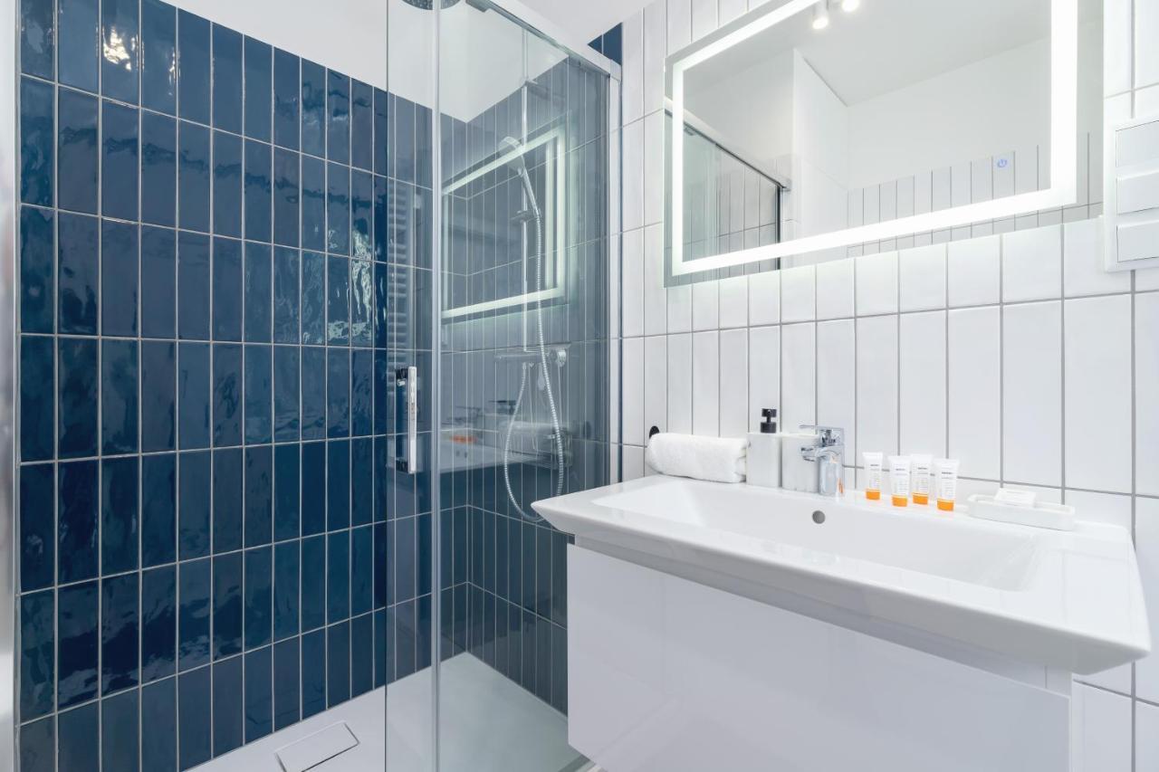 City Studio With Ac Czarnowiejska By Renters Cracovie Extérieur photo